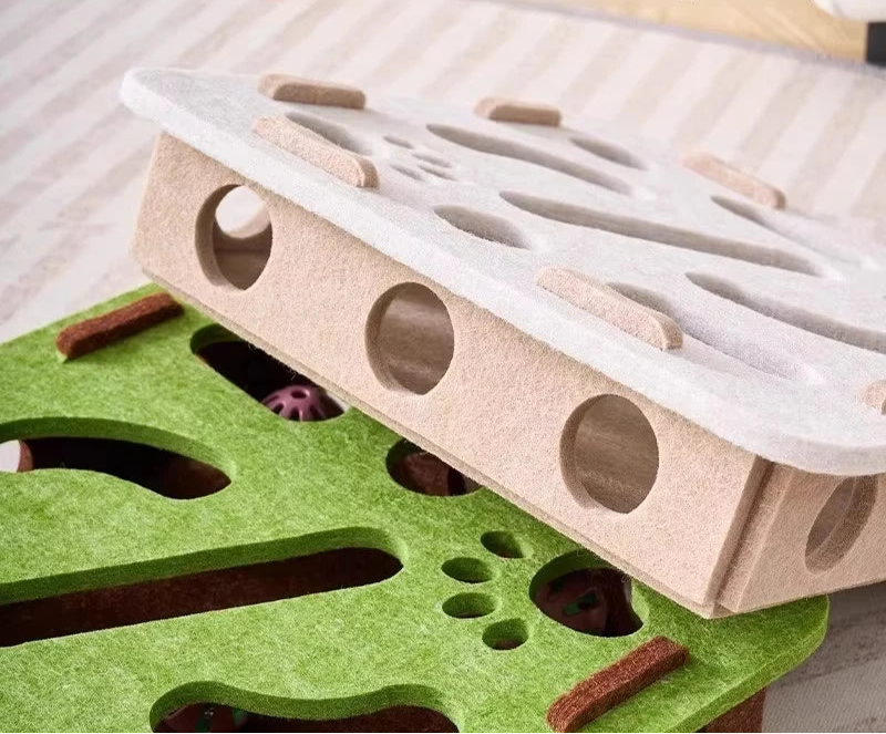 Interaktives Katzen Labyrinth mit Spielball