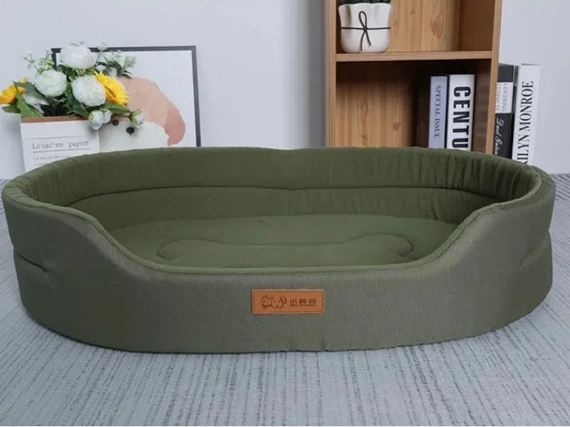 Fluffiges  Schlafsofa für Zuhause und Reisen