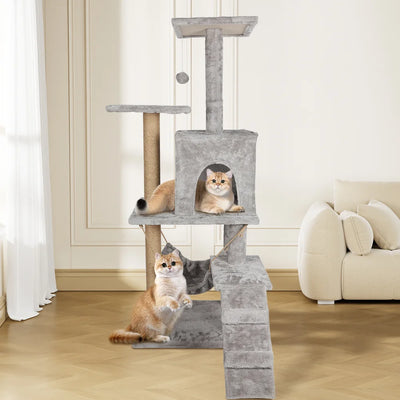 Kletterbaum mit Sisal Kratzsäulen